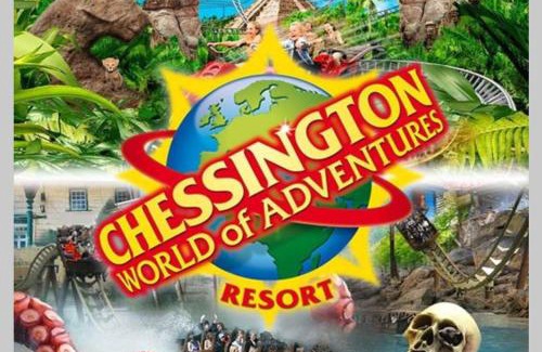 Chessington Apartment | Cosy detached studio- walking distance to CWOA!