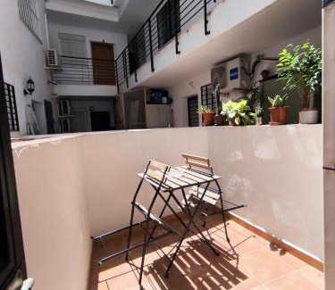 La Trinidad Apartment | Cosy duplex flat in the heart of Malaga