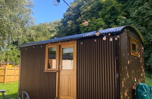 Higher Walton Cabin | Cosy en suite shepherd hut on the grounds of Historic building Samlesbury Hall