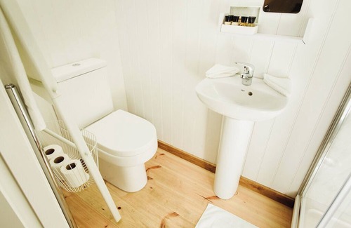 Higher Walton Cabin | Cosy en suite shepherd hut on the grounds of Historic building Samlesbury Hall