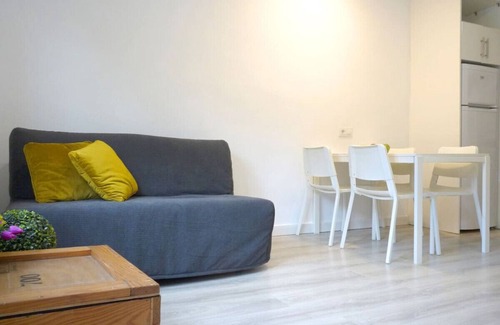 Collblanc y La Torrassa Apartment | Cosy Marbarcelona apartments 11