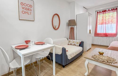 Tours Apartment | Cosy et calme, lit double, proche transports