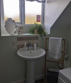 Muchelney House | Cosy family cottage south Somerset