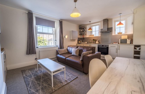 Torquay City Centre Apartment | Cosy first floor one bed apartment sleeps 2-4 (22)