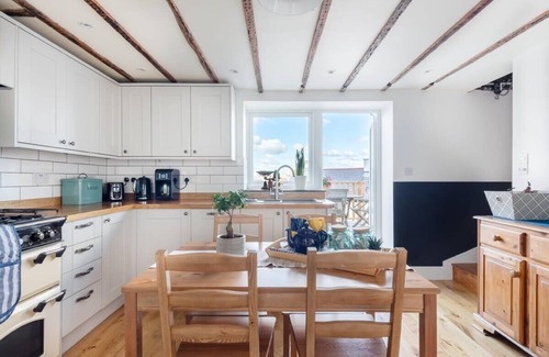 Turnchapel Cottage | Cosy Fisherman's Cottage w/Balcony & Sea Views