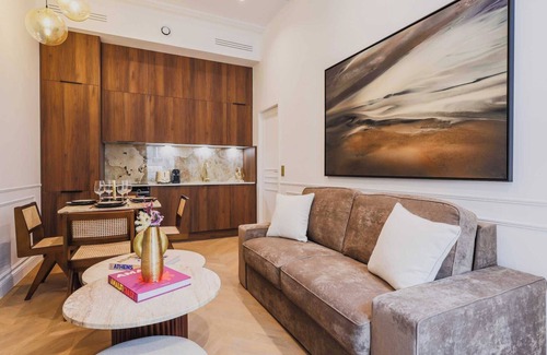 L'Europe Apartment | Cosy flat - 1BR/4P - Arc de Triomphe