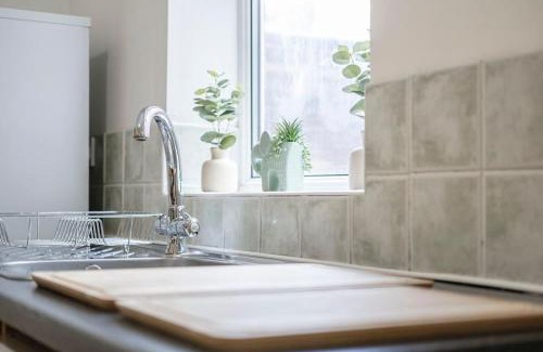 Jesmond Apartment | Cosy Flat,Great Location&Parking