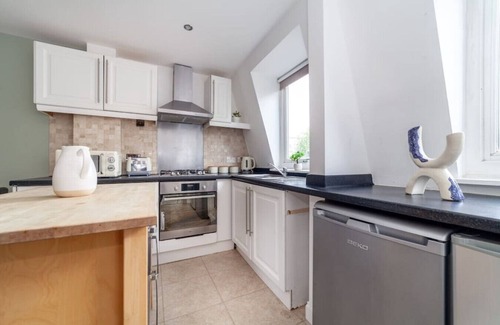 Wandsworth Apartment | Cosy Flat Near Wandsworth Common