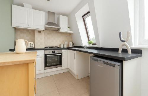 Wandsworth Apartment | Cosy Flat Near Wandsworth Common
