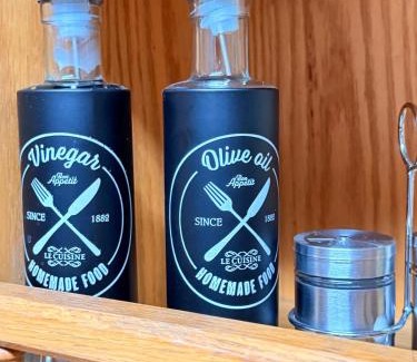 Arcadia Apartment | Cosy flat with garden near Loftus & embassies