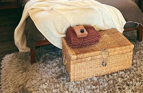 Channybearup Cottage | Cosy Green Cabin settled amongst the Karri forest (Pet- Friendly!)