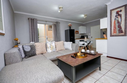 Hatfield Apartment | Cosy Hatfield Apartment