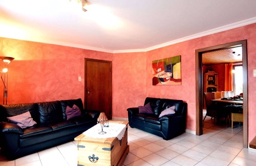 Nidrum House | Cosy Holiday Home with Sauna, Terrace, Garden, BBQ