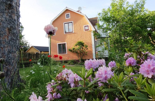Totebo House | Cosy holiday villa: child-friendly, redecorated, Internet, fishing, motorboat