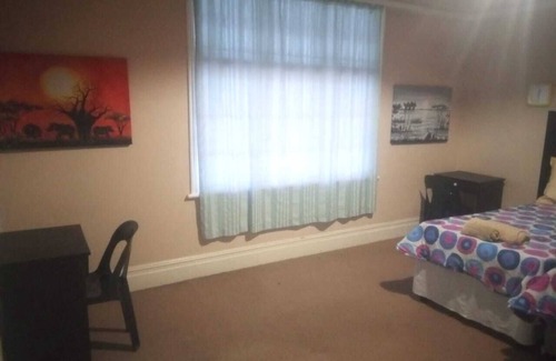 Scottsville House | Cosy Holiday Home close to Golden Horse Casino PMB