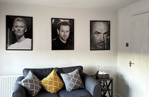 East Kilbride Apartment | Cosy home from home 2 bedroom apartment