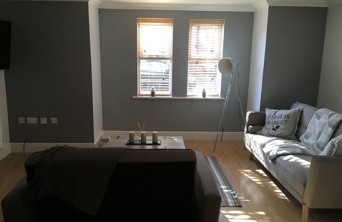 Swindon Apartment | Cosy home from home in the heart of Old Town Swindon