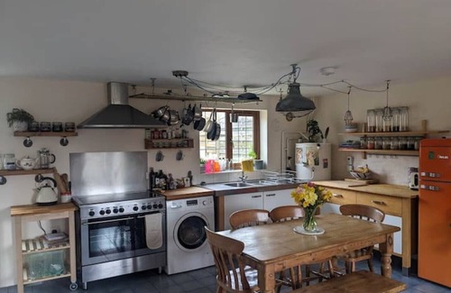 Dre-fach Felindre House | Cosy Home in Carmarthenshire
