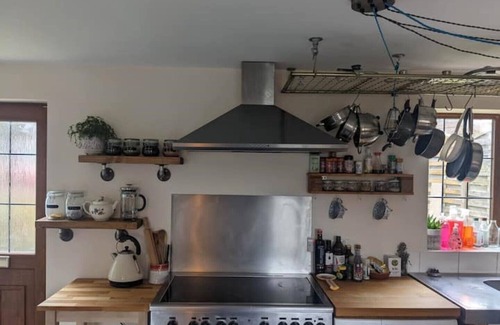 Dre-fach Felindre House | Cosy Home in Carmarthenshire