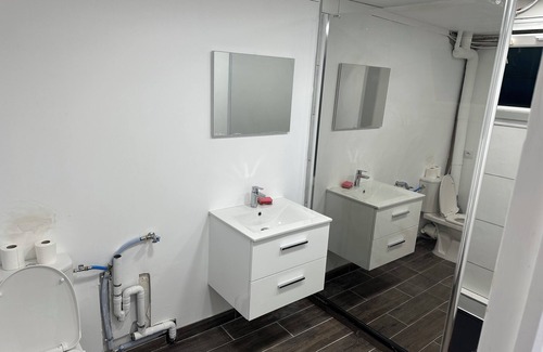 Aulnay-sous-Bois House | Cosy Home Jacuzzi