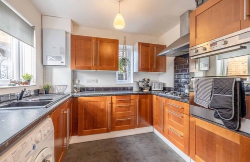 Maidenhead House | COSY HOME NEAR DORNEY, WINDSOR & Free Parking