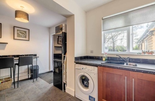 Maidenhead House | COSY HOME NEAR DORNEY, WINDSOR & Free Parking