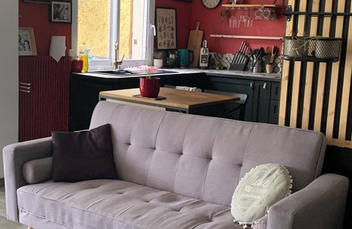 Le Pontet House | Cosy house in peaceful setting 10 minutes from Avignon