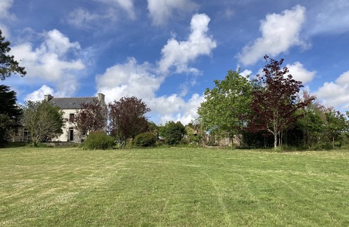 Plouguerneau House | Cosy house in the heart of nature, about 7 km from the beach