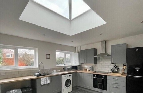 Awsworth House | Cosy House sleeps up to 7. Contractors/Families