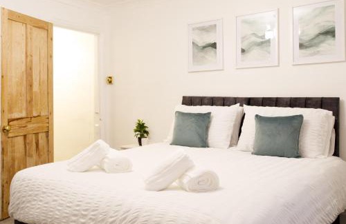 Bishop's Stortford House | Cosy House - Stanstead Airport
