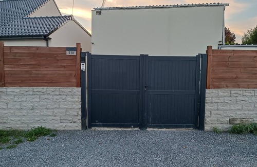 Coulogne House | Cosy house with free on-site parking