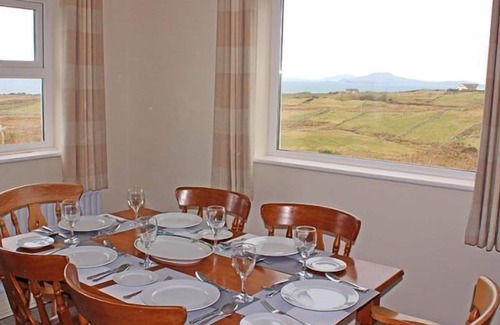 Recess Apartment | Cosy house with stunning views of the Atlantic