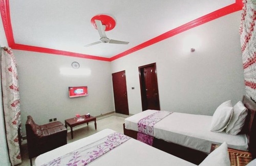 Gulshan-E-Jamal Hotel | Cosy Inn Guest House : Twin Roomn