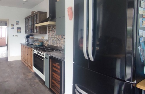 Streatham Hill House | Cosy London Family House Plus Sweet Cat