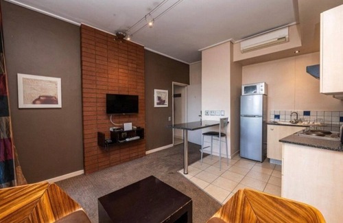 Downtown Johannesburg Apartment | Cosy Marshalls