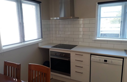 Otaki House | Cosy middle of satelite town.