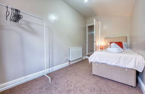 King's Heath House | Cosy Modern