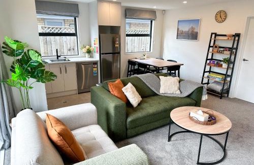 Saint Albans House | Cosy Modern Home - New Build in Christchurch