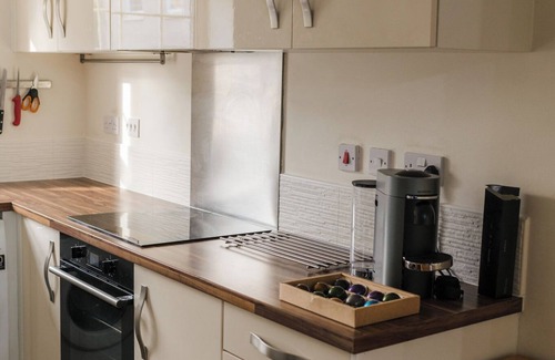 Chapeltown House | Cosy modern house near Temple Newsam Estate and Park
