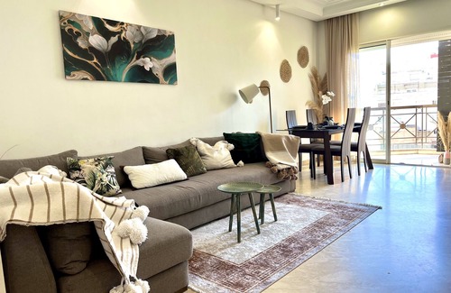 Casablanca Apartment | Cosy Moroccan 2 B/R Flat in the Heart of Casablanca MAARIF