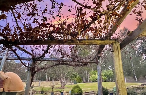 Briagolong House | Cosy Mud brick Bush-Getaway nPet Friendly & country Views