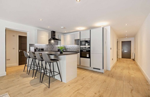Highfields Caldecote Apartment | Cosy Nook One - Two Bedroom Apartment, Sleeps 4