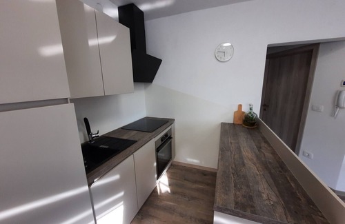 Godic Apartment | Cosy One Bedroom Apartment with Sun Terrace