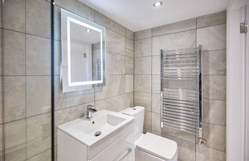 Roker Cottage | Cosy one bedroomed apartment, close to the beach and restaurants.