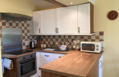 Rode Cottage | Cosy, peaceful cottage near Bath and Longleat.