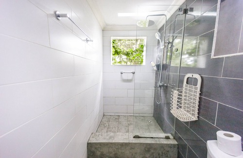 Aburi Bed & Breakfast | Cosy, personal, family-friendly nature retreat surrounded by trees and fresh air