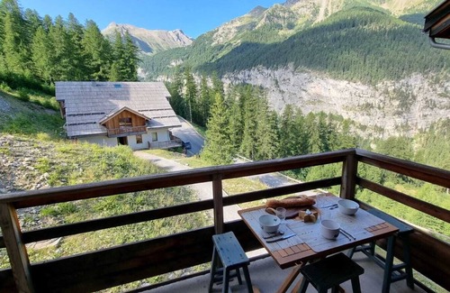 Les Orres Apartment | Cosy Plein Sud, Les Orres 1800 at the foot of the slopes