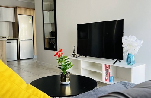 Silver Lakes Apartment | Cosy Pretoria Apartment nHome away from home.