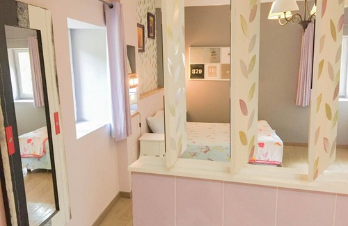 La Cadiere-et-Cambo Bed & Breakfast | Cosy-Quad room-Deluxe-Ensuite