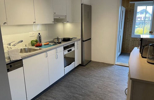 Boenigen Apartment | Cosy Renovated Apartment Close to Lake and Beach